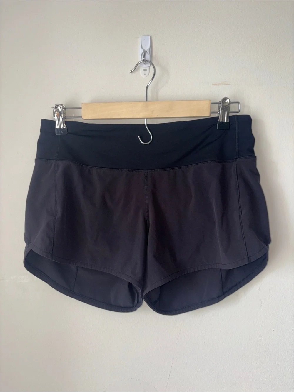 Lululemon Speed Up Shorts